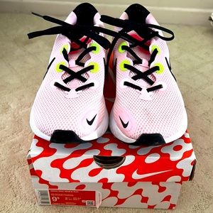 Nike Womens Renew Run. Size 9.5. Brand new with box